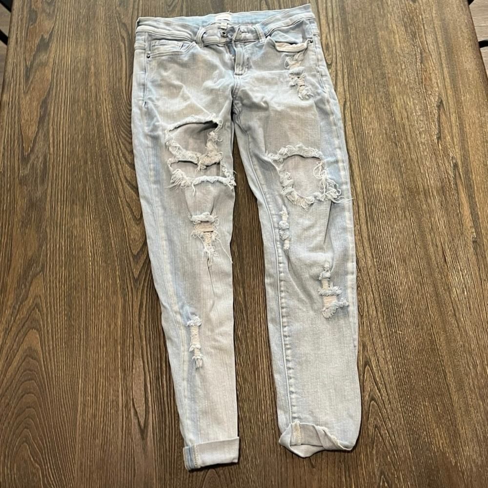 Sneak Peek Boyfriend Skinny Jeans High-Rise Distressed Light Wash Blue Size 7